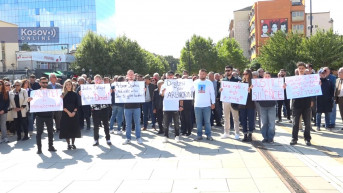 Protest u Prištini za oslobađanje bivšeg policajca koji se nalazi u pritvoru u Srbiji