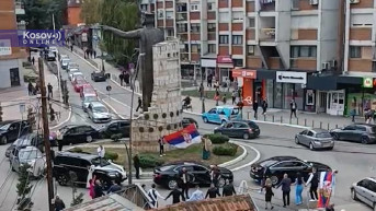 Kolo kod spomenika knezu Lazaru, Severna Mitrovica