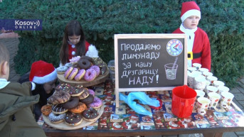 Novogodišnji humanitarni bazar u Štrpcu