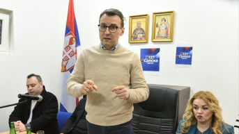 Petar Petković sa raseljenima u Jagodini