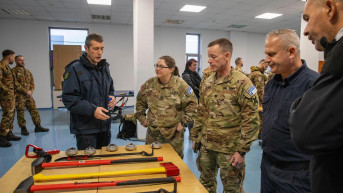 Kfor donirao vatrogasnu opremu Vatrogasnoj službi opštine Priština