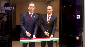 Marko Đurić i Peter Sijarto otvorili konzularnu kancelariju Mađarske