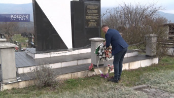 Ivica Tanasijević, položeni venci u Štrpcu