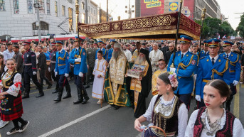 Patrijarh sa Pojasom Presvete Bogorodice na litiji za Spasovdan