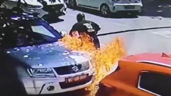 zapaljena dva automobila ispred Ambasade Bugarske u Sofiji