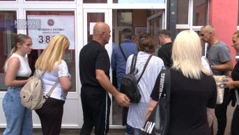 Osnovna škola Sveti Sava, gužva na glasanju