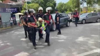 Tirana, protest ispred parlamenta, sukob sa policijom