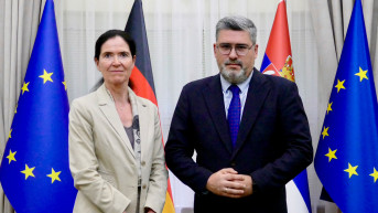 Starović i Holštajn