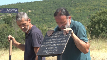 Postavljanje spomen ploče