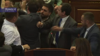 Tuča u Skupštini Kosova 