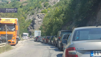 Jarinje, prelaz, kolona na Jarinju 