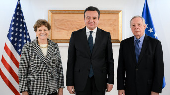 Kurti sa senatorima