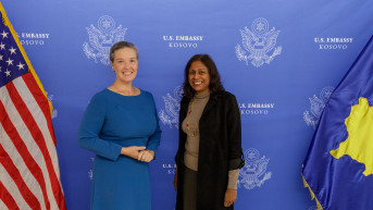 Sandra Oudkirk i Anu Pratipati