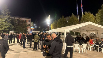 Šatori ispred Skupštine Kosova