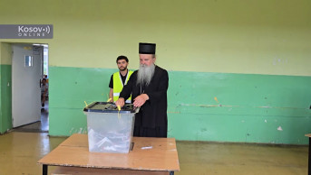 Mitropolit raško-prizrenski Teodosije glasao u Gračanici
