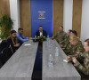 Srđan Popović sa KFOR-om i policijom  