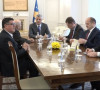 Tači i Mustafa