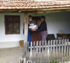 Volonteri - Gračanica - podela pomoći
