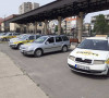 Profi taksi - parkirana kola.jpg