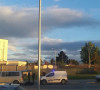 Policija blokirala put
