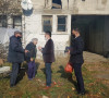 Predstavnici Ministarstva za zajednice i povratak posetili porodice iz Paviljona "E" u Prištini 