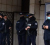 Kosovska policija ispred CIK - a.
