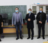 Čelnici opštine i Uprave za Trezor donarila opremu za školu u Leposaviću