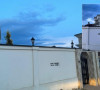 grafiti na kući Adeline Graince