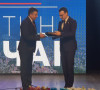 Petar Petković u ime Vučića prima ključeve Zvečana