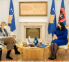 Vjosa Osmani i Helga Šmid