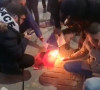 Albanci u Tirani pale srpsku zastavu