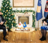 Vjosa Osmani sa japanskim diplomatom