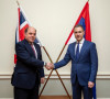Stefanović i Volas