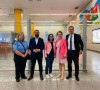 Ukrajinska novinarka na aerodromu
