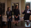 Džefri Hovenijer sa novim članovima ambasade
