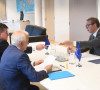 Vucic predaje Borelju i Lajcaku izvestaj o uhapsenim Srbima