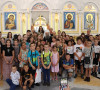 Deca iz Baranje, Bosanske Krajine i Slovenije danas u Beogradu sa Patrijarhom Porfirijem