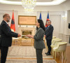 Vjosa Osmani i Petrit Maljaj