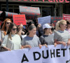 Protest u Uroševcu zbog ubistva žene u Centru za socijalni rad