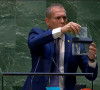Ambasador Izraela u UN Gilad Erdan uništava Povelju UN