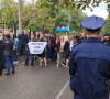 Protest ispred policijske stanice u Severnoj Mitrovici