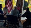 Tramp na ručku sa Amerikancima albanskog porekla 