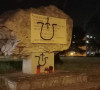 Dalmacija danas, ustaški simbol na spomeniku partizanima, Split
