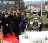 Osmani na grobu Rugove