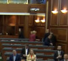 poslanici sl napuštaju salu skrinšot
