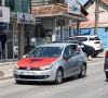 Svadbena kolona sa albanskom zastavom