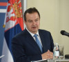 Hoce da pravo koje imaju Albanci suspednuje Srbima