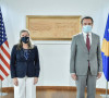Senatorka Džoni Ernst i Aljbin Kurti.jpg