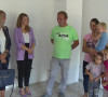 Jelena Stojković u poseti porodicama u Kosovskoj Kamenici.jpg