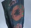 Zastava sa likovima Tačija i Veseljija u Prištini